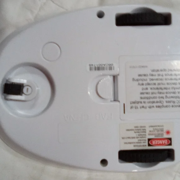 White Computer Mouse - Picture 2 of 3